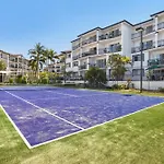Coastal 1-Bed Apartment With Pool & Tennis Court