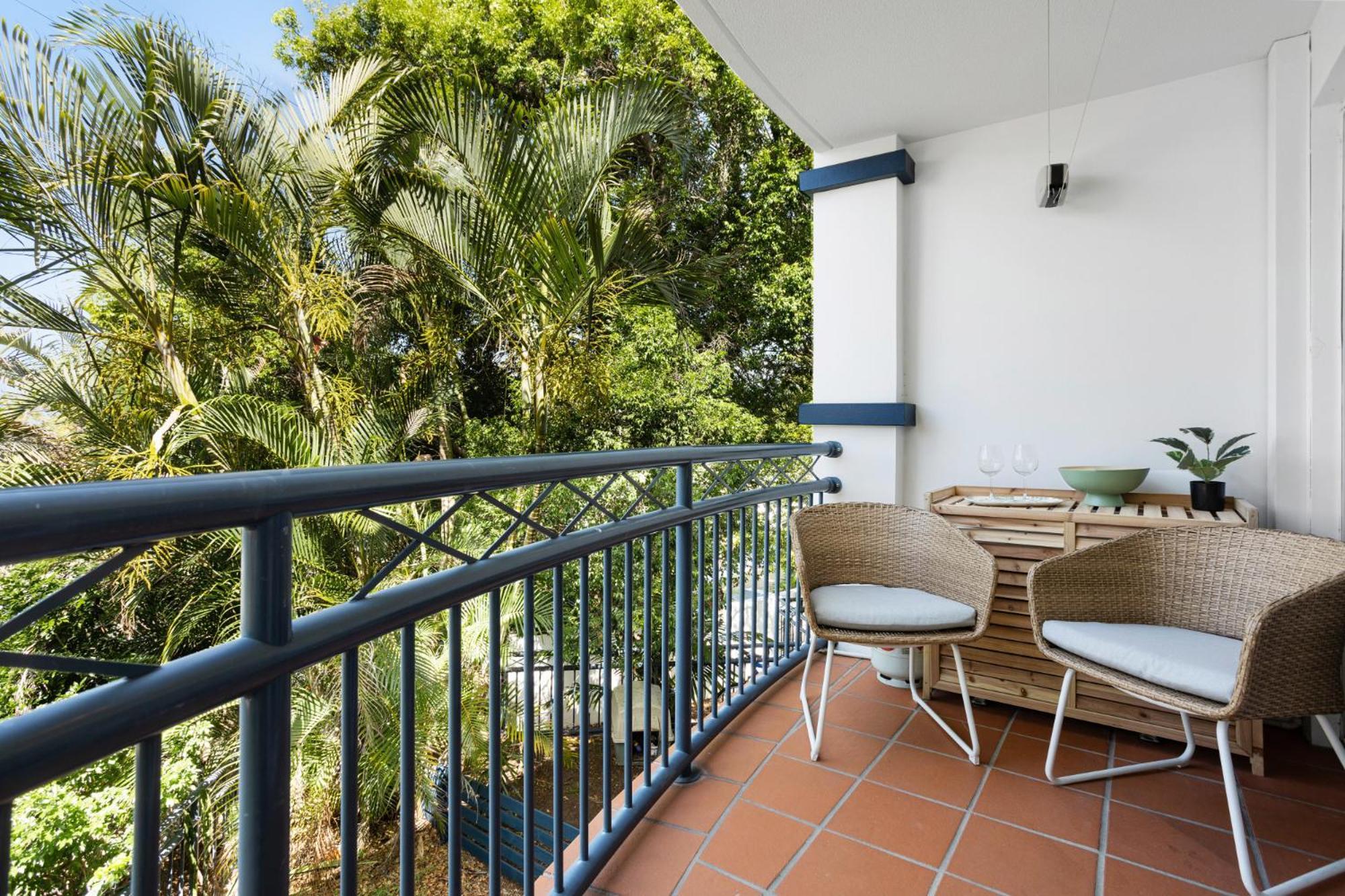 Coastal 1-bed With Pool & Tennis Court *